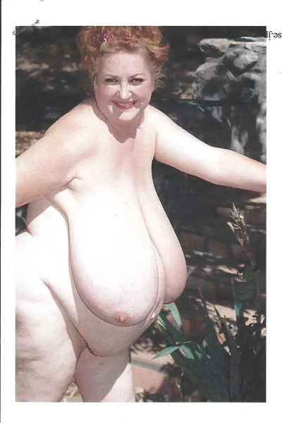 Старые женщины с большими грудями