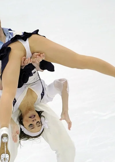 Эротические моменты фигуристок