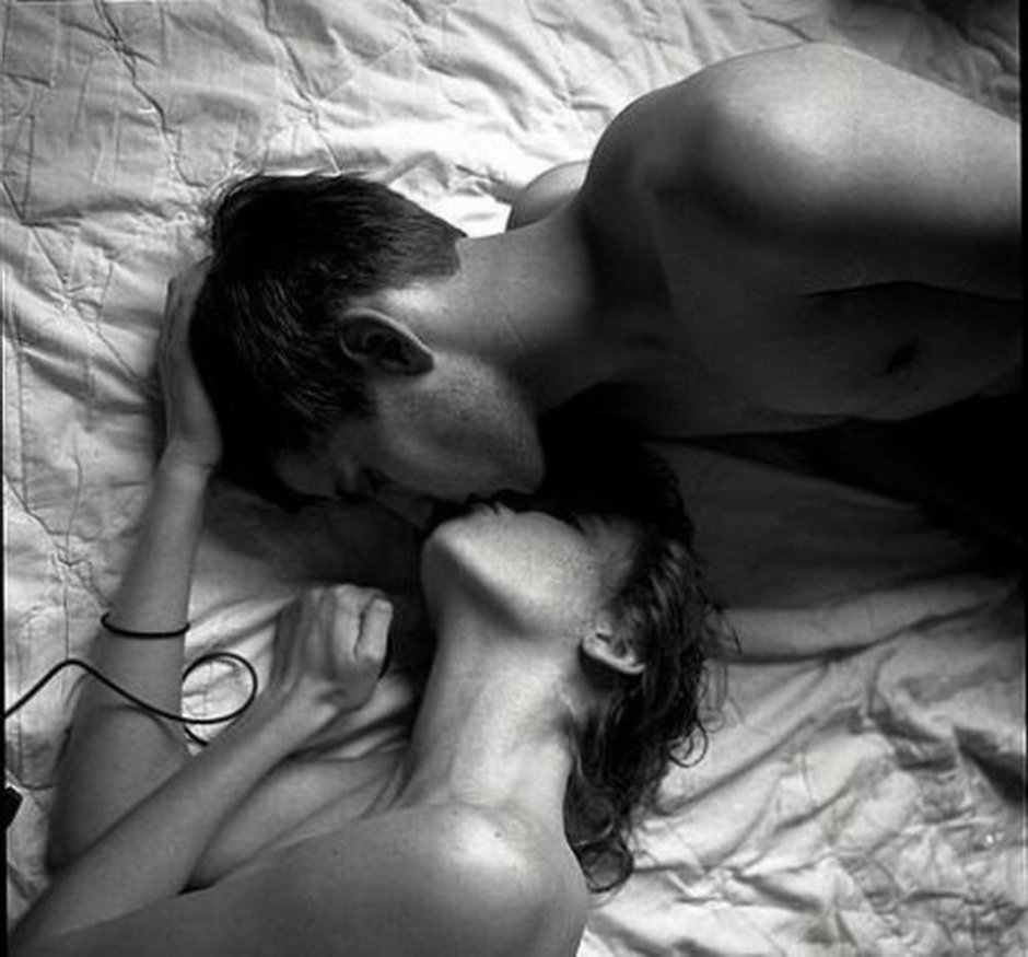 Страстная поцелуй