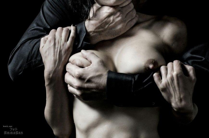 Мужчина и женщина голые