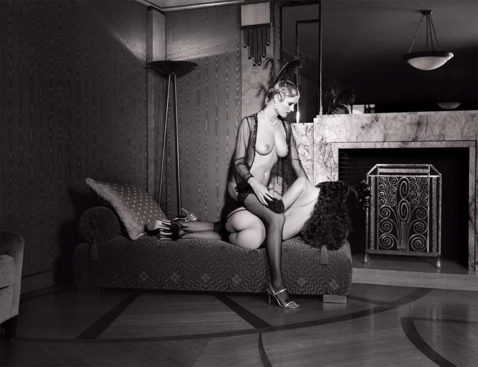 Элегантные дамы в стиле ню