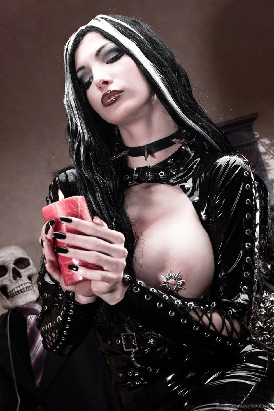 Голые готки