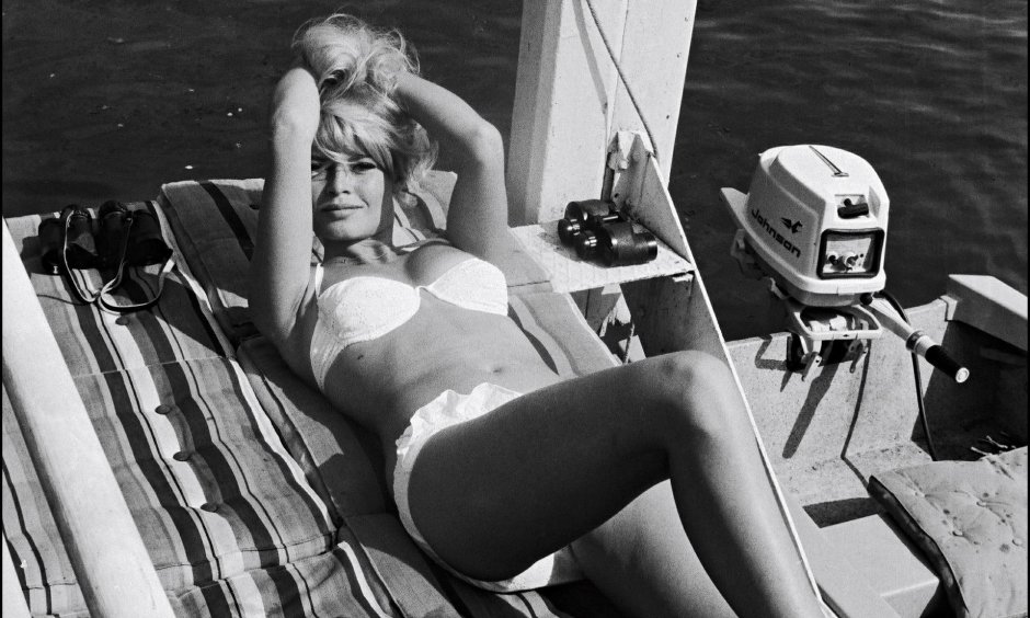 Бриджит бардо в молодости в купальнике