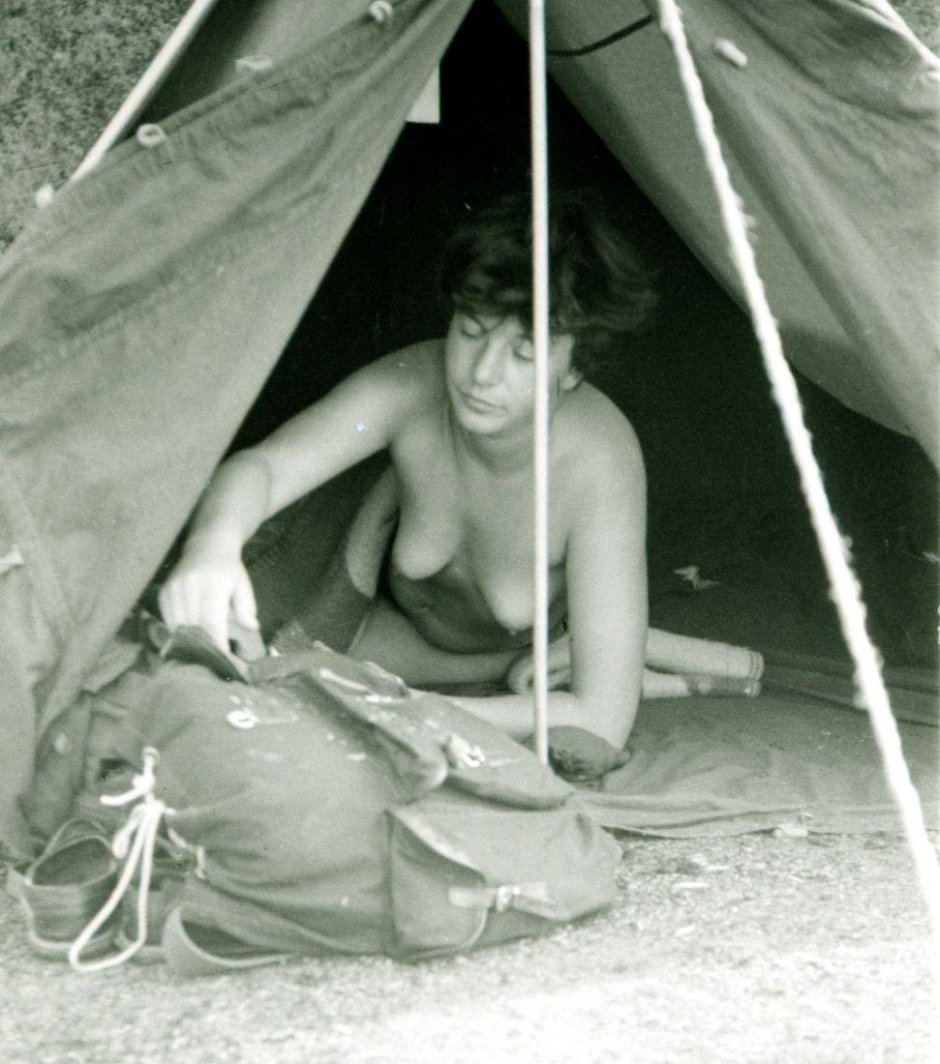 Голые женщины в турпоходе