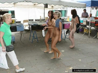 Праздники нудистов