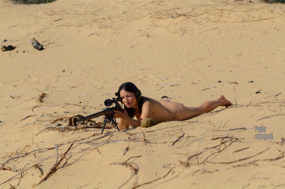 Девушка снайпер