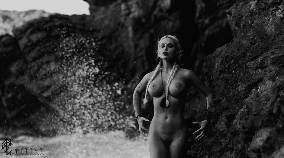 Модели сексуальные