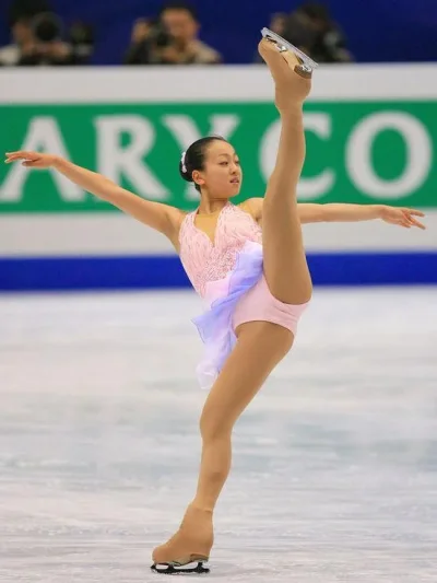 Михара фигуристка