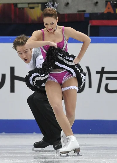 Натали пешала фигуристка