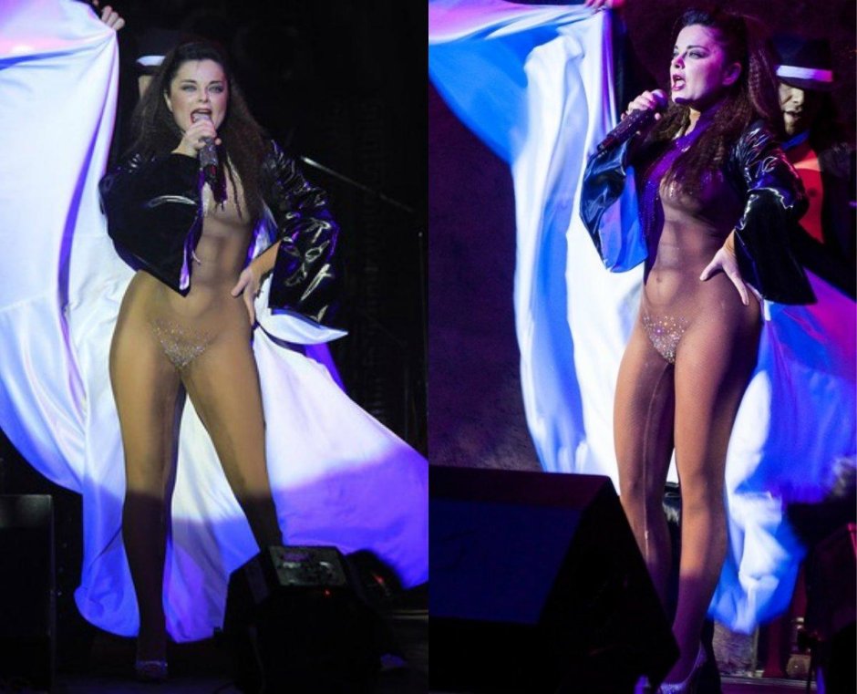 Майли сайрус без трусов на сцене