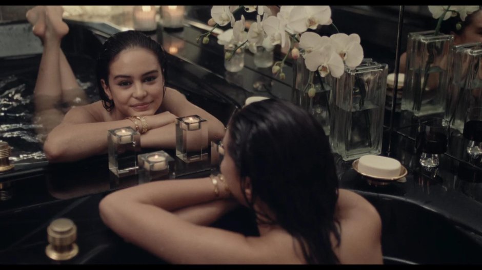 Кортни итон горячие