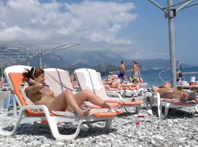 На пляже в сочи