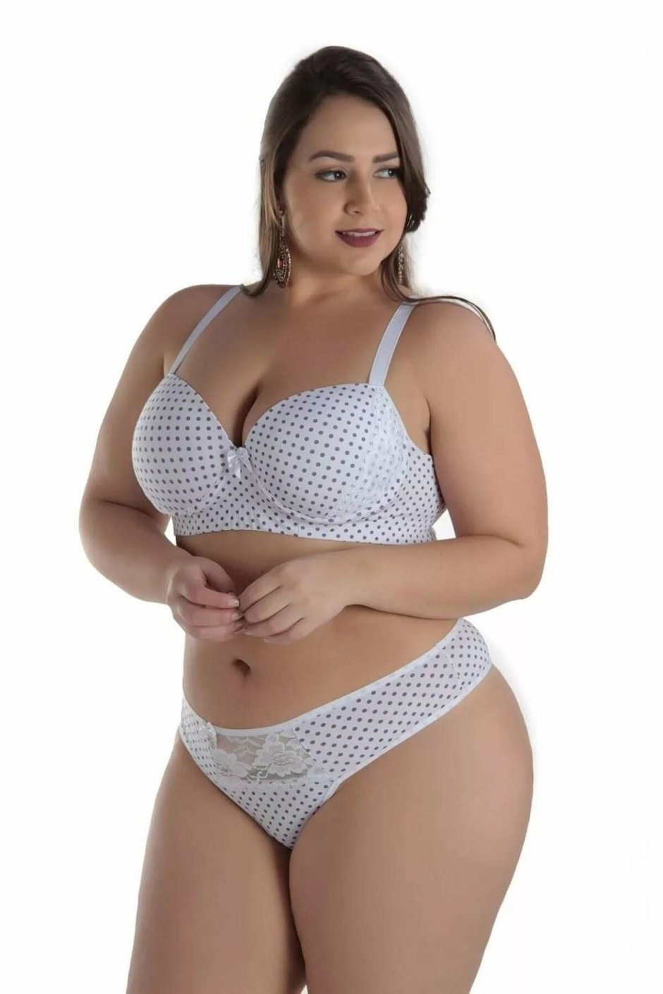 Толстушка в нижнем белье