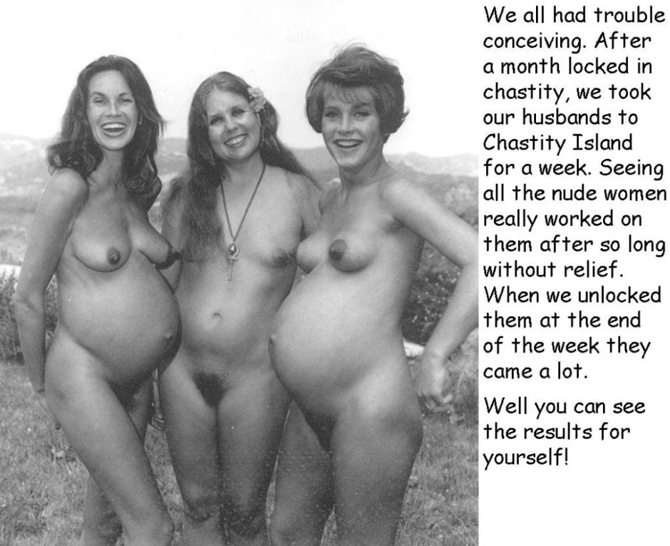 Несколько беременных женщин