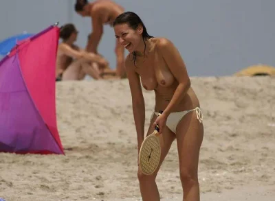 Теннисная ракетка