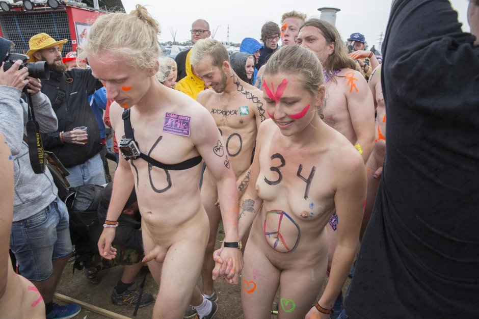 Фестиваль голых
