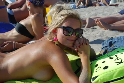 Летние девушки