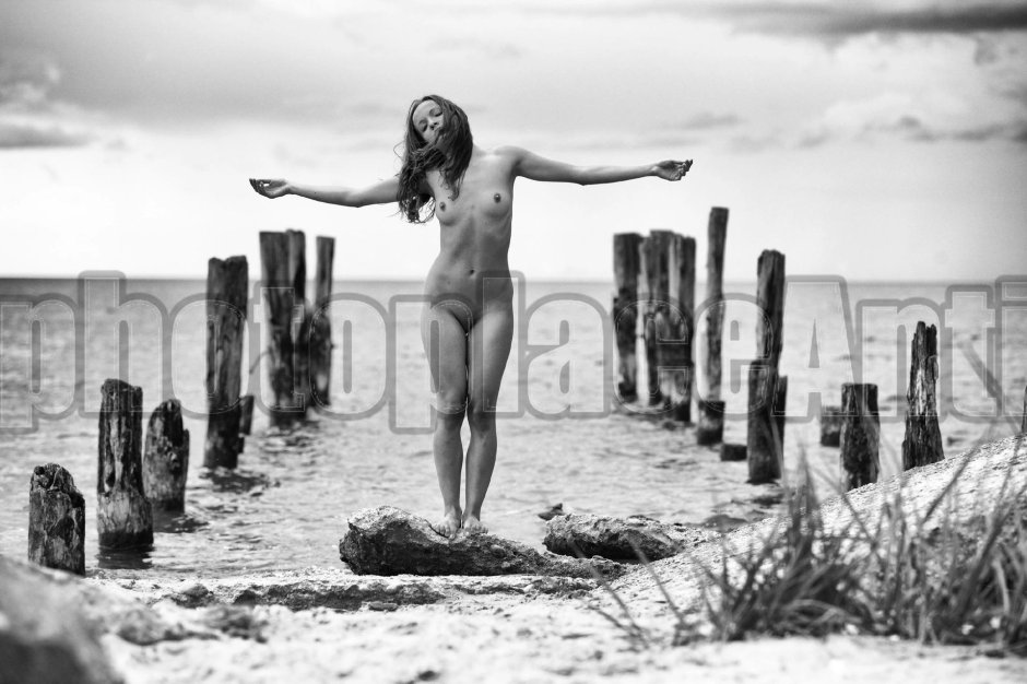 Нудисты голышом