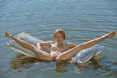 Bestway надувной матрас для плавания