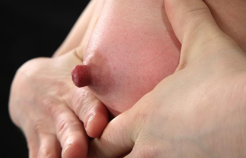 Женские соски крупным планом