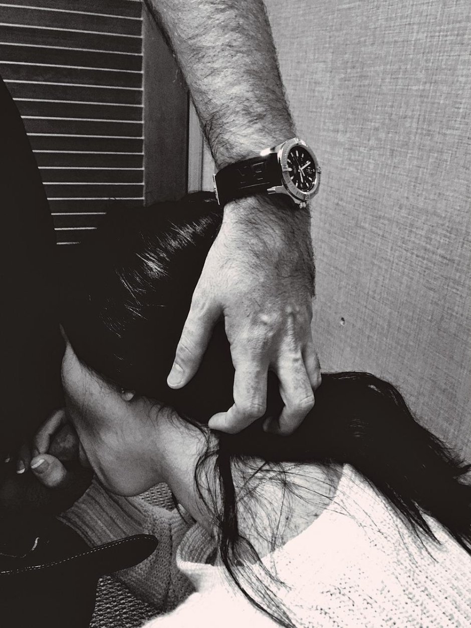 Жестко за волосы