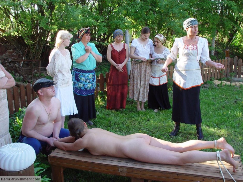 Порка девушек розгами на лавке