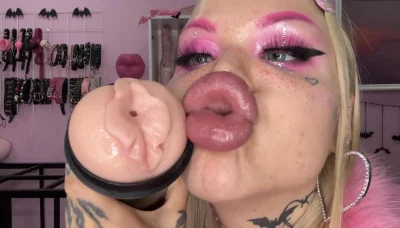 Силиконовые губы порно