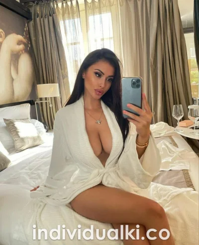 Хлоя хан chloe khan в плэйбой