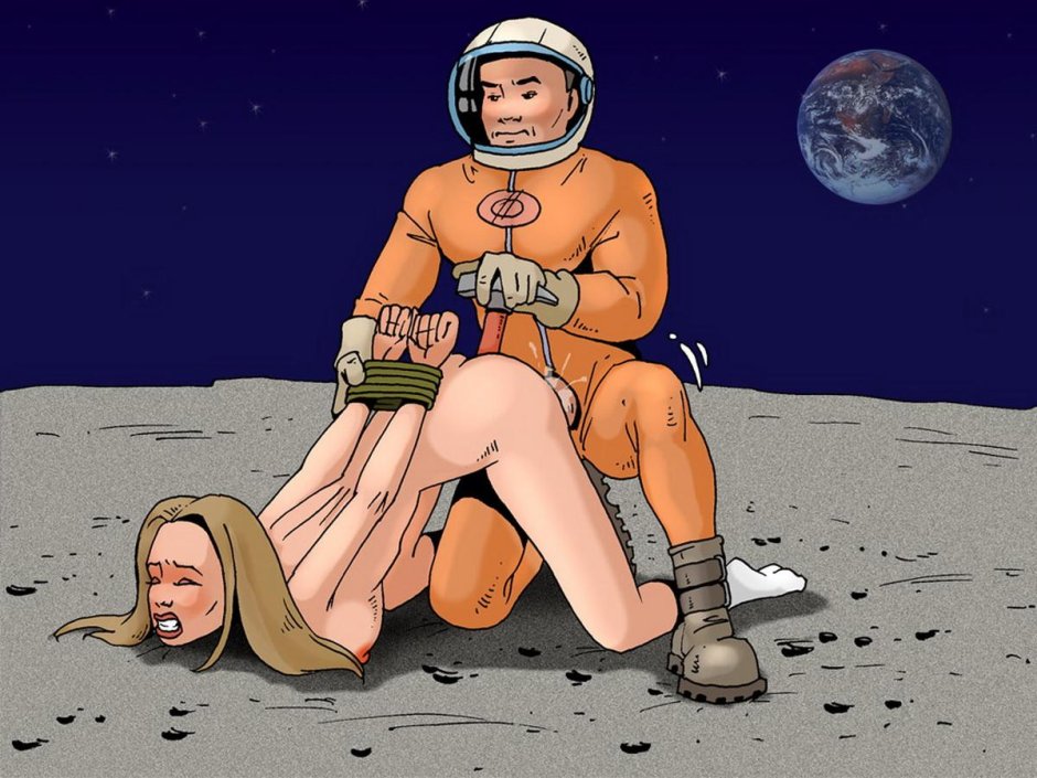 Космонавт в скафандре