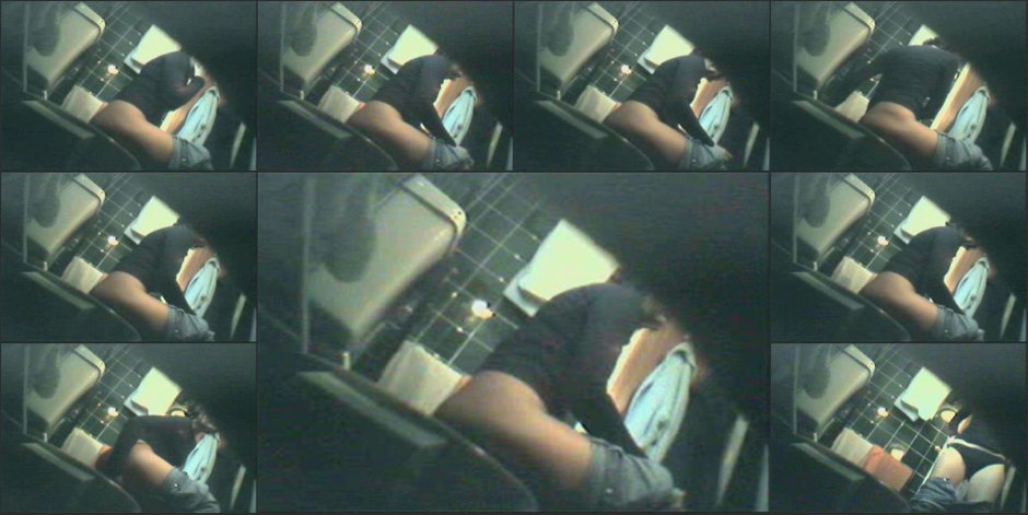 Public toilet подсматриваем за женщинами