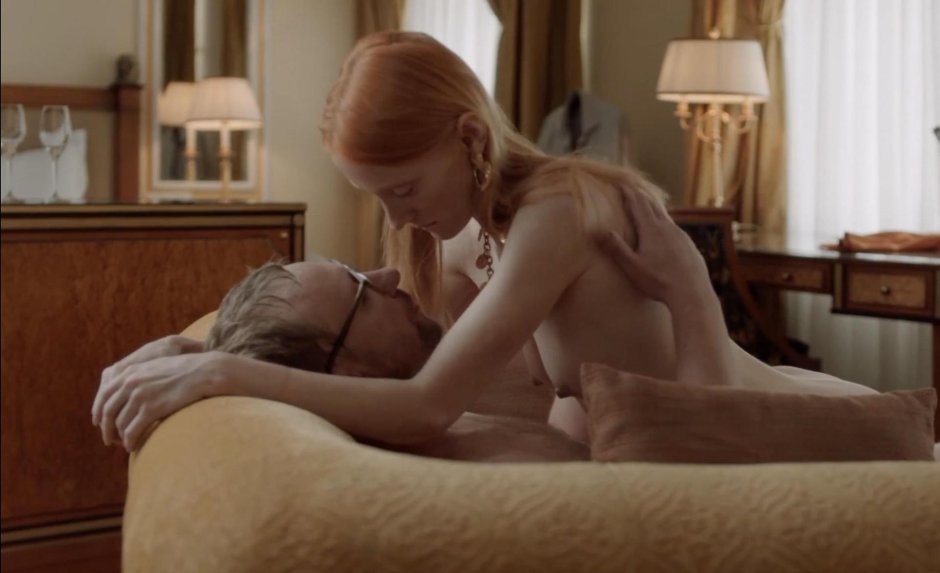 Откровенные сцены