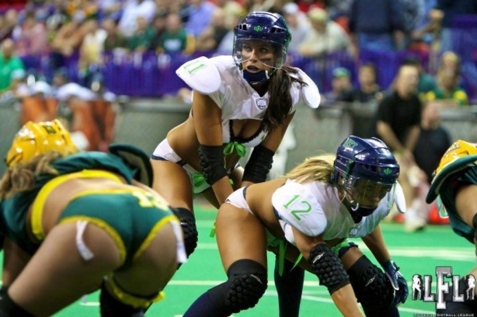 Кристин мур американский футбол