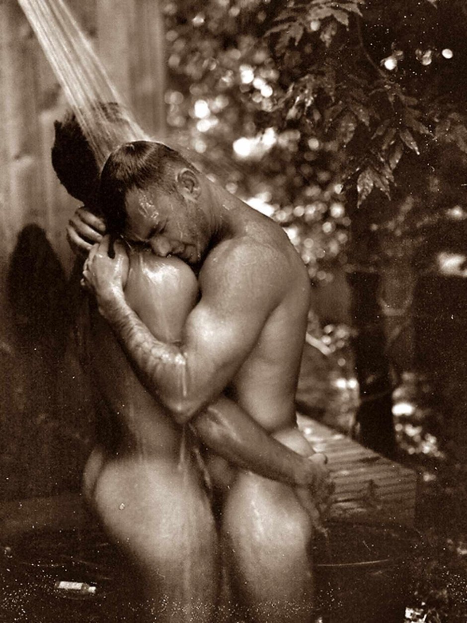 Голые мужчины и женсченны