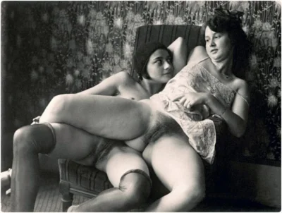 Лесби с волосатым лобком ретро