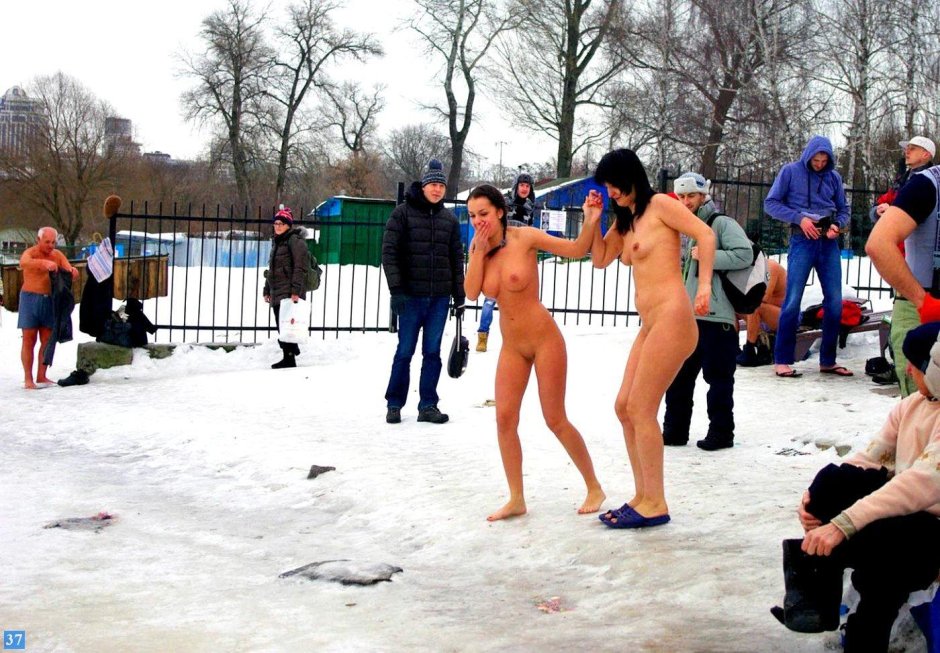 Крещение голые