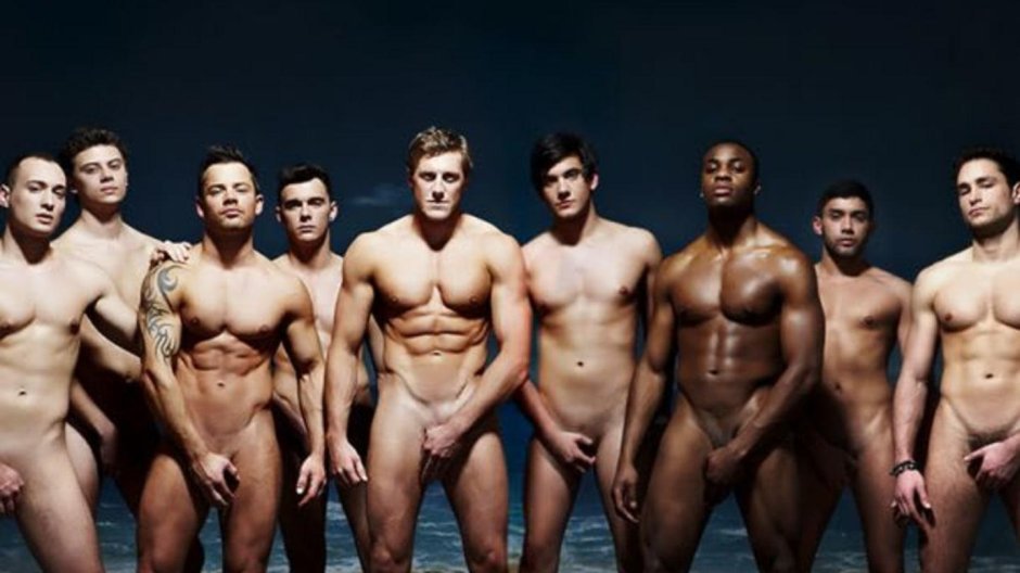 Много красивых голых парней