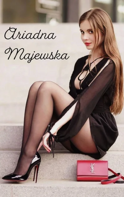 Ариадна маевска в чулках