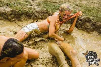 Secret garden party 2016 mud wrestling