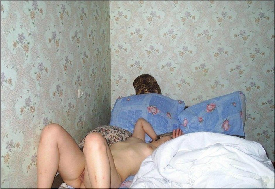 Спят голые в общаге частное