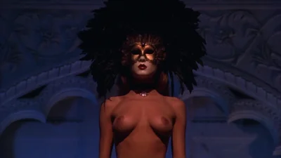 С широко закрытыми глазами 1999