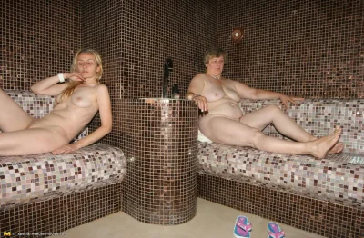 Голые зрелые бабы в бане