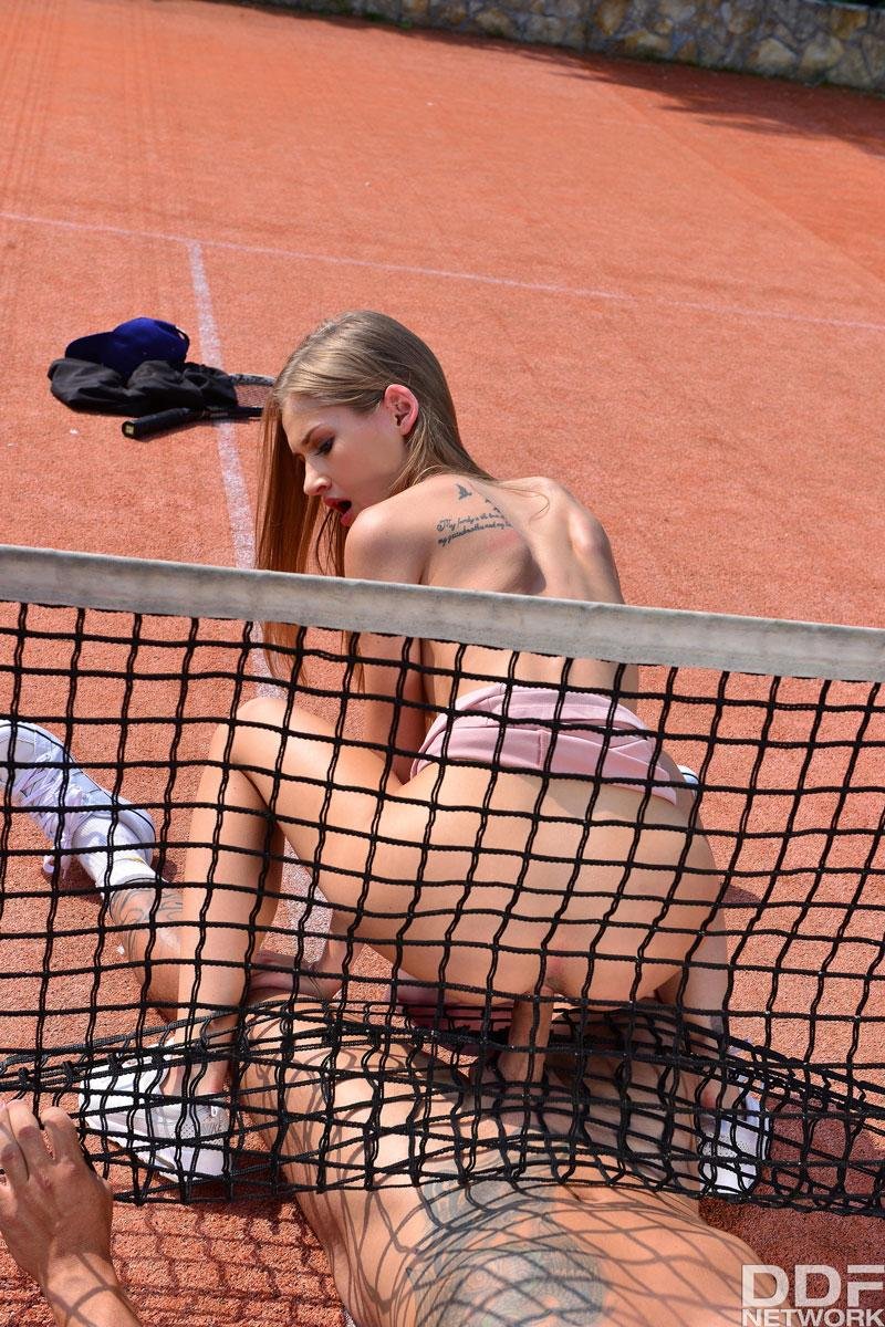 Теннисистки красивые