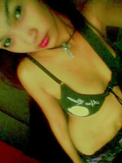 Индонезийка девушка