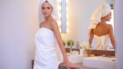 Женщина после душа