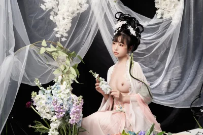 Девушка в кимоно