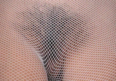 Голые девушки в сетчатых колготках