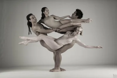 Современные танцы голые