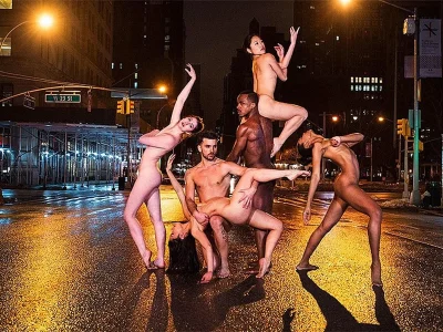 Танец голой