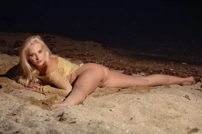 Девушка блондинка