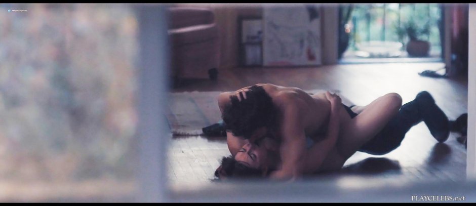 Шейлин вудли белая птица в метели голая